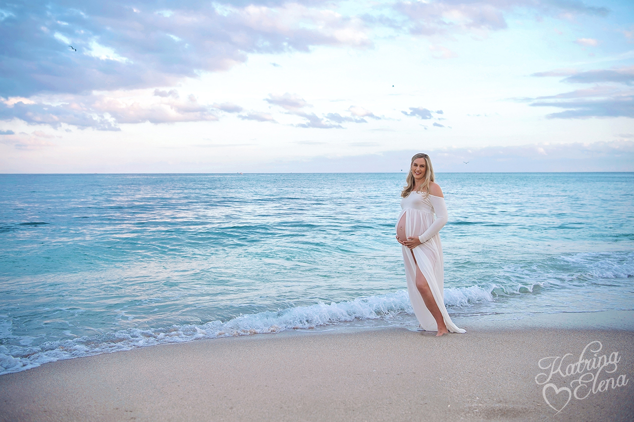 Maternity Portraits at the Beach